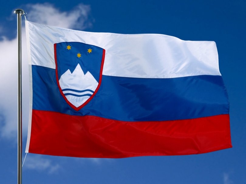 slovenija zastava